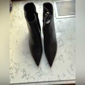 Elegant Black Women's Boots